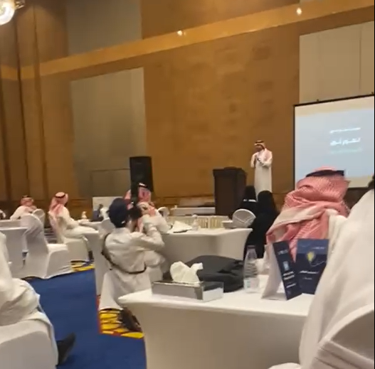 حضور المسؤول التنفيذي الأستاذة نجاة فران   مبادرة ( ثون التطوع )